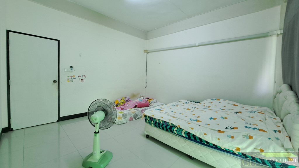 ขาย ตึกแถว 3.5 ชั้น การเคหะออเงิน สุขาภิบาล5 ซ.66 ถ.วิภาวดีรังสิต ทางด่วนจตุโชติ ใกล้ตลาดสดเคหะออเงิน