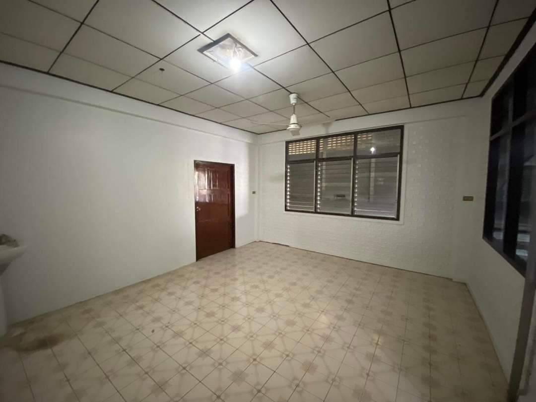 ให้เช่าคลังสินค้าพร้อมสำนักงาน พื้นที่ใช้สอยในโกดัง 480 ตารางเมตร ติดถนน 375 อำเภอเมือง นครปฐม