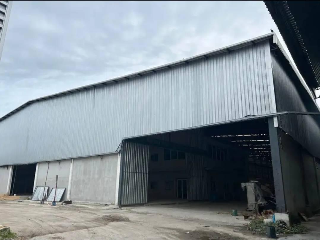 ให้เช่า โรงงาน โรงงานสามารถทำธุรกิจเกี่ยวกับพลาสติกได้ ตอนนี้มีใบรง 4 อยู่ ดอนตูม นครปฐม