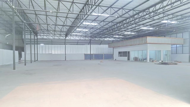 ปั้ม PTT ธรรมกาย 402ตรว. 1204 ตรม. ขนส่ง ปทุมธานี ให้เช่าโกดัง ตลาดคลองสี่ตะวันออก 22-32  ติดถ.Motorway ออฟฟิศ 2 ชั้น  ม.กรุงเทพ รังสิต