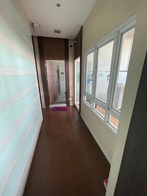 ขายพลาซ่าตึกแถวขนาดใหญ่ ติดกับอาคารเจ้เล้งพลาซ่า สามารถทำเป็นศูนย์การค้าเล็กๆ หรือ พลาซ่า ได้ 