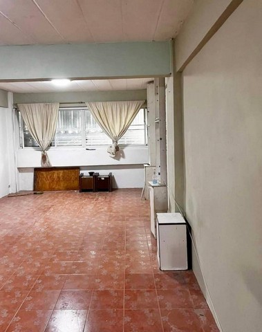 ให้เช่าอาคารพาณิชย์ 5.5 ชั้น ทำเลเอกชัย44ตลาดปิ่นทอง