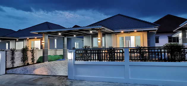 ซื้อบ้านวันนี้ รับฟรี3 เด้ง บ้านเดี่ยวชั้นเดียวโครงการเรย์เบลล่าโฮม (Reybella HOME) ทำเลทองเดินทางสะดวก ตำบลต้นธงชัย ลำปาง