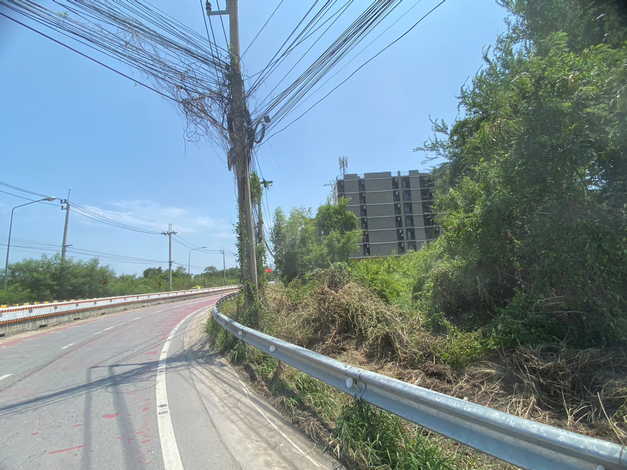 ขาย/เช่า ที่ดินเปล่า ทำเลทอง เนื้อที่ 2 ไร่ ใกล้ ม.ABAC จ.สมุทรปราการ