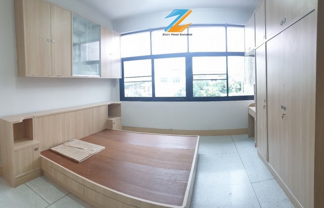 ขายอาคารพาณิชย์ 3.5 ชั้น มีดาดฟ้า ซอยจรัญสนิทวงศ์ 25 แยก 4 ทะลุ 27 แยก 3 รีโนเวทใหม่ สวยม้ากกกกก คุ้มค่า 