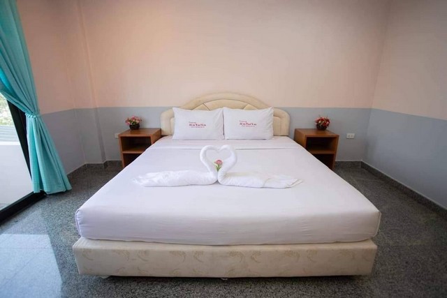 โรงแรมอินโดจีน ใจกลางเมืองลำปาง ขนาดพื้นที่  1-2-37 ไร่  ทำเลดี เดินทางสะดวก พื้นที่จอดรถมากกว่า50 คัน   ZN585 