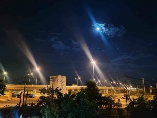 โรงแรมอินโดจีน ใจกลางเมืองลำปาง ขนาดพื้นที่  1-2-37 ไร่  ทำเลดี เดินทางสะดวก พื้นที่จอดรถมากกว่า50 คัน   ZN585 