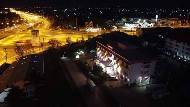 โรงแรมอินโดจีน ใจกลางเมืองลำปาง ขนาดพื้นที่  1-2-37 ไร่  ทำเลดี เดินทางสะดวก พื้นที่จอดรถมากกว่า50 คัน   ZN585 