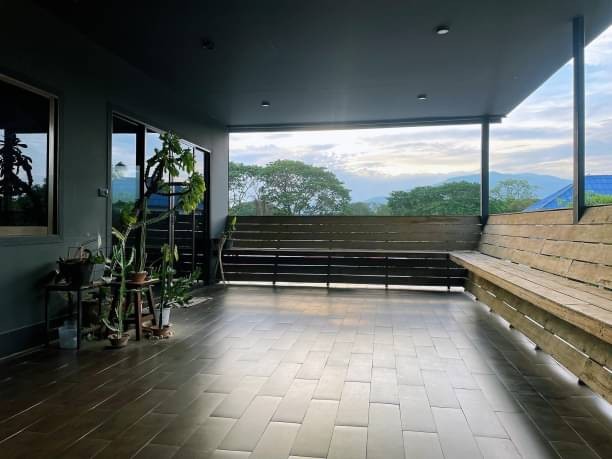 ติดถนนเลียบแม่น้ำปิง 7.9 ล้าน อาคารพาณิชย์ 2 ชั้น 2 คูหา 60.7 ตรว. ป่าแดด อำเภอเมือง เหมาะสำหรับเปิดเป็นร้านค้า ออฟฟิศ คลีนิค และอื่นๆ