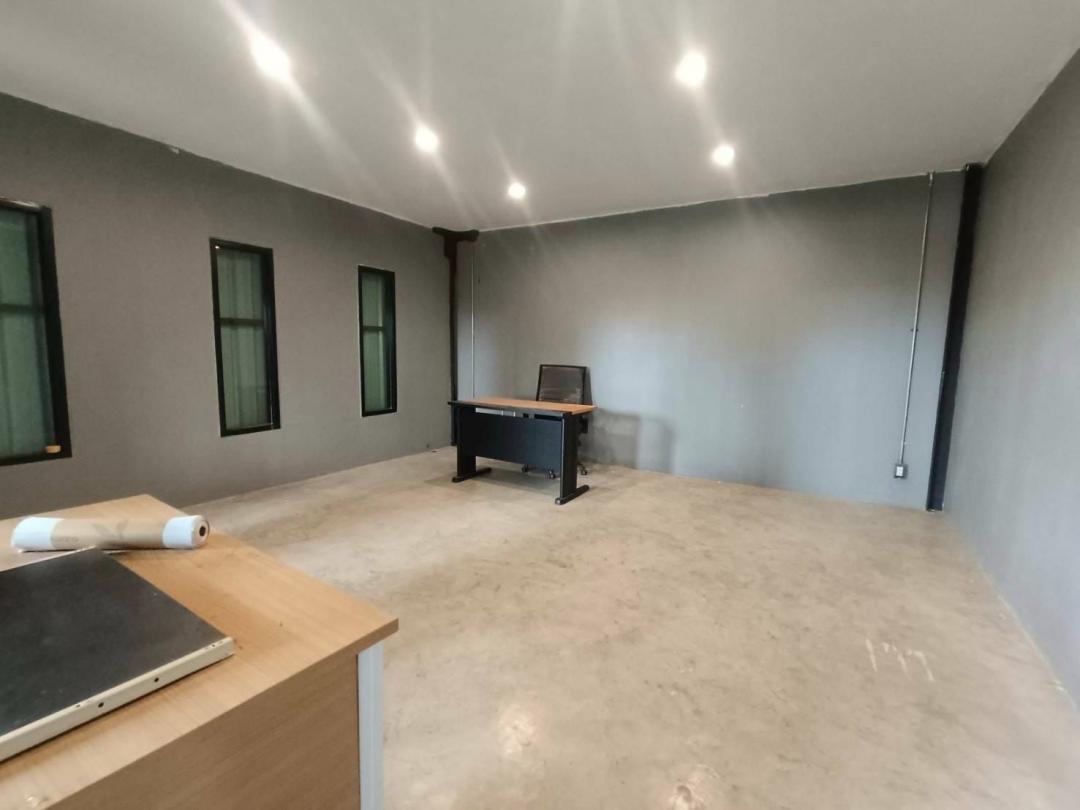 BS726 ขายโฮมออฟฟิตสำนักงาน 3ชั้นพร้อมโกดังสินค้า ซอยรามอินทรา62 ทะลุเส้นนวมินทร์ได้