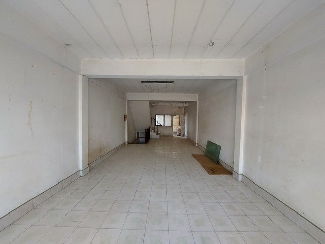 ขายอาคารพาณิชย์  อำเภอกุมภวาปี อุดรธานี (PKK04-05706)