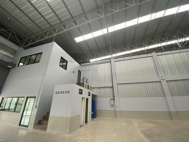 ให้เช่าโกดังใหม่พร้อมออฟฟิศ 400 - 600 ตรม.ย่านปทุมธานี คลองหลวง ใกล้ตลาดไท