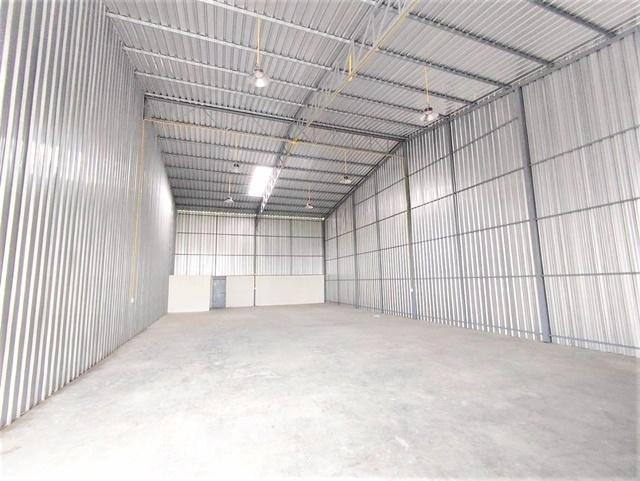 ไทวัสดุ ชัยพฤกษ์ โฮมโปร นนทบุรี โกดังสร้างใหม่ ไฟฟ้า3เฟส 145ตรม. 1ห้อง 1น้ำ จอดรถได้หลายคัน