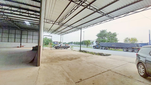  ให้เช่าโกดัง ตลาดคลองสี่ตะวันออก 22-32 ขนส่ง ปทุมธานี ปั้ม PTT ธรรมกาย 400ตรว. 1200 ตรม. ติดถ.Motorway ออฟฟิศ 2 ชั้น  ม.กรุงเทพ รังสิต