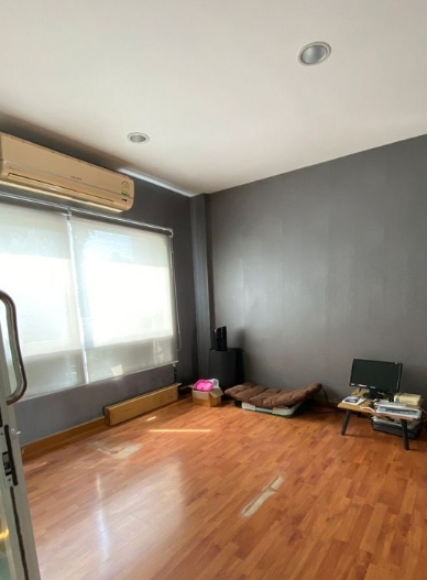  ให้เช่าอาคารโฮมออฟฟิศ 4ชั้น บิสทาวน์ พระราม3 ข้างโฮมโปรสุขสวัสดิ์ ถนนวงแหวนอุตสาหกรรม 