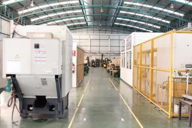 C2632 ขายโรงงานผลิตชิ้นส่วนยานยนต์ 5 ไร่ ติดถนนสุวินทวงศ์ บางน้ำเปรี้ยว ฉะเชิงเทรา