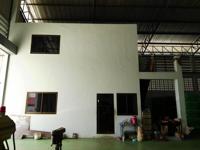 C3383 ขายโรงงานพลาสติก พร้อมใบรง. ถนนสุวินทวงศ์ ฉะเชิงเทรา