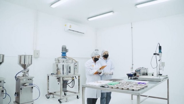 C3732 ขายโรงงาน 1 ไร่กว่า เหมาะทำเครื่องสำอางและอาหารเสริม ศรีราชา ชลบุรี ใกล้นิคมอุตสาหกรรมปิ่นทอง 