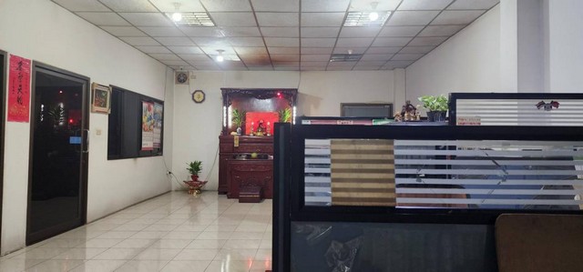 C4018 ขายโรงงานพลาสติก 297 ตารางวา พื้นที่สีม่วง มีใบอนุญาตรง.4 สามพราน นครปฐม