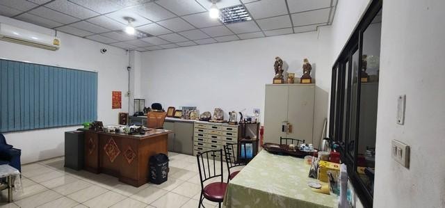 C4018 ขายโรงงานพลาสติก 297 ตารางวา พื้นที่สีม่วง มีใบอนุญาตรง.4 สามพราน นครปฐม