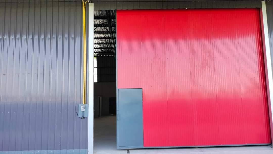 ให้เช่าโกดัง มีหลายขนาดให้เล์อก 108-972 ตารางเมตร ฝั่งเลียบมอเตอร์เวย์ ลำลูกกา คลอง 5 ปทุมธานี