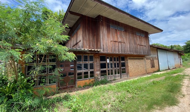 ขายบ้านครึ่งตึกครึ่งไม้  อำเภอท่าลี่  เลย (PKK02-08808)