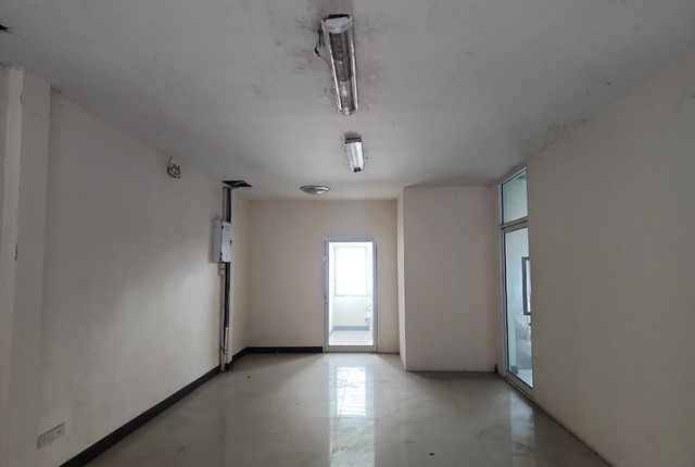 ขายอาคารพาณิชย์  อำเภอเมืองร้อยเอ็ด ร้อยเอ็ด (PKK04-05700)