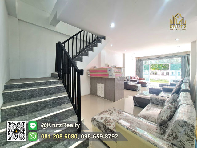 ขายอาคารพาณิชย์ ศักยภาพดีมาก ห้องริม เนื้อที่ 23.8 ตร.ว. 3 นอน 3 น้ำ ต.นอกเมือง อ.เมืองสุรินทร์ จ.สุรินทร์ 