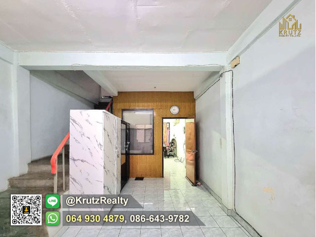 ขายตึกแถว 3 ห้องนอน 2 ห้องน้ำ 3.5 ชั้น 13 ตารางวา ถนนกรุงธนบุรีซอย 4 แขวงบางลำภูล่าง เขตคลองสาน กรุงเทพ