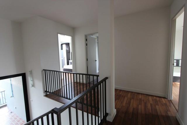 ให้เช่าโฮมออฟฟิศ4 ชั้น โครงการ THE PENTAS RATCHADA-RAMA 9 สไตล์โมเดิร์นลอฟท์ 7 ห้องเอนกประสงค์ 6 ห้องน้ำ พื้นที่ใช้สอยถึง 510 ตร.ม.