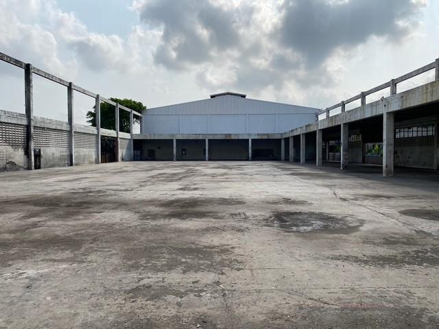 EPL-WH0568 ขายโรงงานพร้อมอาคารสำนักงาน 6 ชั้น ซอยกิ่งแก้ว ถนนบางพลี-กิ่งแก้ว เนื้อที่ 2 ไร่ 3 งาน พื้นที่ใช้งาน 4,112 ตรม.มีใบอนุญาติ รง.4 
