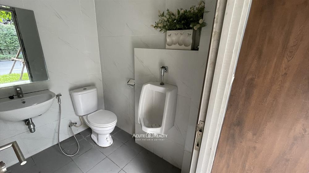 ให้เช่าอาคาร 2 ชั้น พร้อมที่จอดรถ สุขุมวิท 71 เหมาะทำร้านอาหาร คาเฟ่ คลินิก โชว์รูม