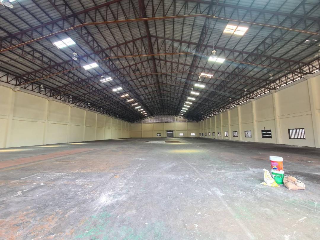 EPL-WH0569 ให้เช่าโกดัง-โรงงาน บางเสาธง สมุทรปราการ พร้อมสำนักงาน เป็นพื้นที่สีเหลือง  เนื้อที่ 786 ตรว. พื้นที่ใช้สอย 2,500 ตรม. ไฟ 3 เฟส 