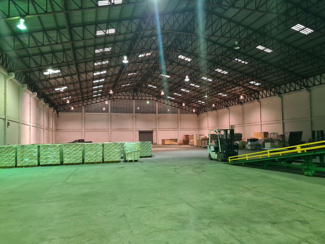 EPL-WH0569 ให้เช่าโกดัง-โรงงาน บางเสาธง สมุทรปราการ พร้อมสำนักงาน เป็นพื้นที่สีเหลือง  เนื้อที่ 786 ตรว. พื้นที่ใช้สอย 2,500 ตรม. ไฟ 3 เฟส 