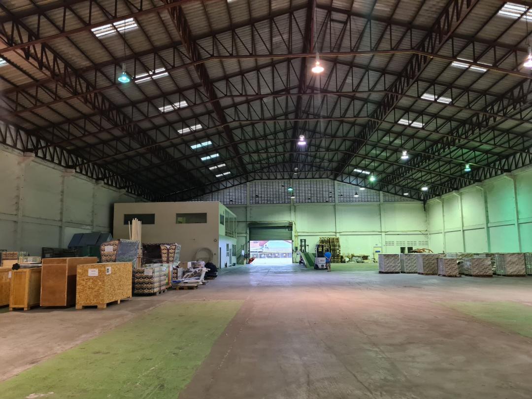 EPL-WH0569 ให้เช่าโกดัง-โรงงาน บางเสาธง สมุทรปราการ พร้อมสำนักงาน เป็นพื้นที่สีเหลือง  เนื้อที่ 786 ตรว. พื้นที่ใช้สอย 2,500 ตรม. ไฟ 3 เฟส 
