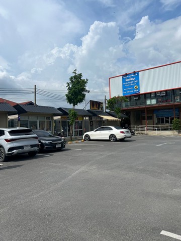 ขายที่ดินบางบัวทอง 766.3 ตารางวา ที่ดินพร้อมสิ่งปลูกสร้าง (ทำเลทอง)!!!