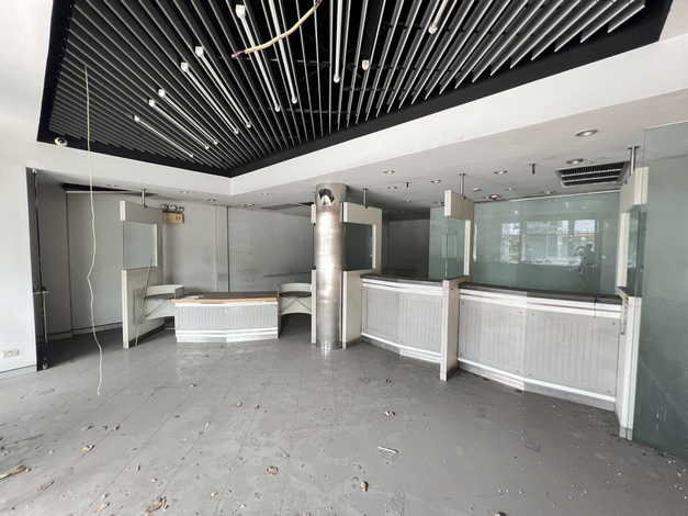 ขาย/เช่า อาคารพานิชย์ 3 ชั้น 2 คูหา เจาะทะลุถึงกัน บางซื่อ กรุงเทพมหานคร