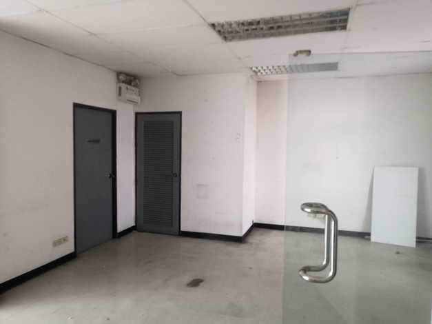 ขาย/เช่า อาคารพานิชย์ 3 ชั้น 2 คูหา เจาะทะลุถึงกัน บางซื่อ กรุงเทพมหานคร