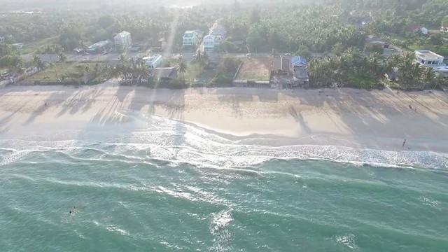 ที่สวยน้ำใสติดหาดสะพลีท้าลมหนาวเหลือ 2 แปลงสุดท้ายแล้ว . ทรายขาวน้ำใส  วิวทะเลธรรมชาติสุดสุด ปะทิวใกล้หาดสวยทุ่งวัวแล่น  