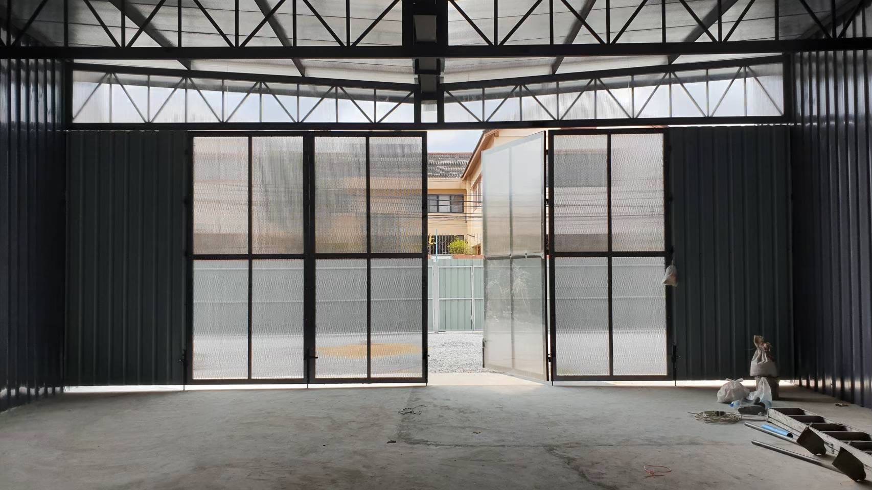 ให้เช่าโกดัง พื้นที่ใช้ส่อย 128 ตารางเมตร ที่จอดรถ 3 คัน  ซอยลาดพร้าว 35  จันทรเกษม เขตจตุจักร กรุงเทพมหานคร