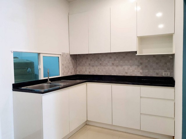 ID :  2229 ขายด่วน ๆ Townhome เดอะริคโค้ ทาวน์ วัชรพล 0 ไร่ 0 Ngan 21 ตาราง-วา 3นอน4น้ำ ใกล้ ตลาดถนอมมิตร ทำเลเด่น