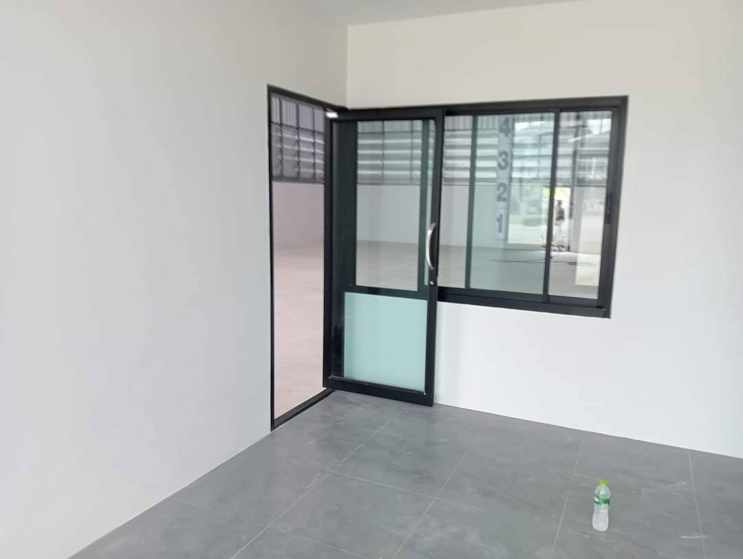 รหัสทรัพย์ R2912 ให้เช่า โกดังพร้อมออฟฟิศ ย่านลำลูกกา คลอง 4 รังสิต ปทุมธานี 