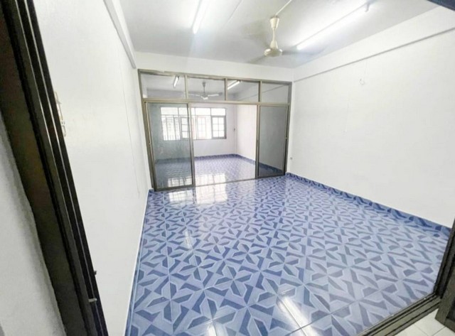 ให้เช่าอาคารพาณิชย์ 5 ชั้น ทำเลพรานนกซอย7 ใกล้MRTสามแยกไฟฉาย