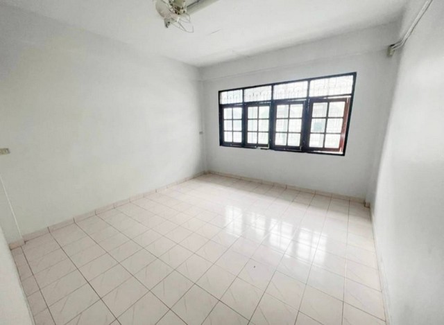 ให้เช่าอาคารพาณิชย์ 5 ชั้น ทำเลพรานนกซอย7 ใกล้MRTสามแยกไฟฉาย