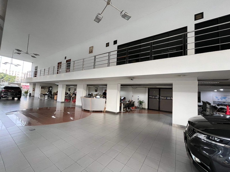 BH2522 ให้เช่าโชว์รูมรถอาคารสำนักงาน ถนน วิภาวดีรังสิต 70 สามารถเปลี่ยนแปลงสิ่งปลูกสร้างได้ตามต้องการ  พื้นที่ประมาณ 2ไร่ 2งาน