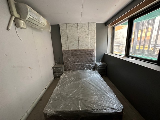 ขายอาคารพาณิชย์ ทำเลทองแน่นอน เข้าซ.เพชรเกษม 39/3 บางแค กรุงเทพ เนื้อที่ 14 ตารางวา