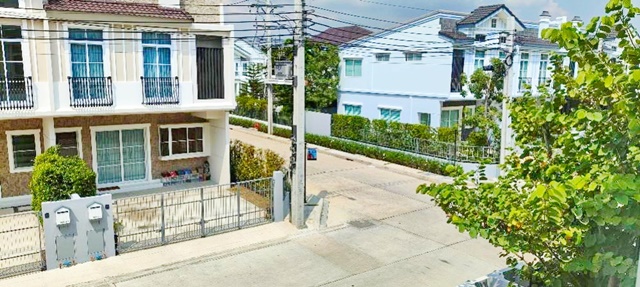 เมกาบางนา ทาวน์โฮม2ชั้น เฟอร์หรูครบ สไตล์สแกนดิเนเวีย 22ตรว. 160ตรม. 2นอน 3น้ำ 2จอดรถ 3แอร์ วิลลาจจิโอ บางแก้ว บางพลี 