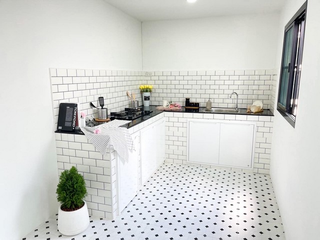 ขายทาวน์โฮม 3 ชั้น 4 ห้องนอน หมู่บ้านชลดดา ซอยสายไหม 34 รีโนเวทเปลี่ยนโฉมใหม่ ใกล้ตลาดเอซีสายไหม