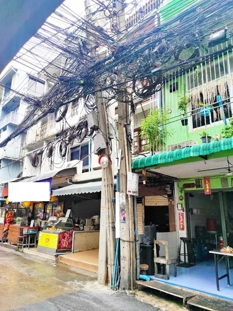 ตึกแถวให้เช่า ชั้น 1 ทำเลดี  ผู้คนหนาแน่น 17ตรว. 49ตรม. เพชรบุรี1-15 แอร์พอร์ตลิงค์ พญาไท 