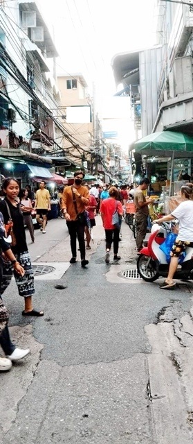 ตึกแถวให้เช่า ชั้น 1 ทำเลดี  ผู้คนหนาแน่น 17ตรว. 49ตรม. เพชรบุรี1-15 แอร์พอร์ตลิงค์ พญาไท 